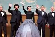 آبروریزی نوید محمدزاده و پیمان معادی در فرانسه را ببینید!/ عکس