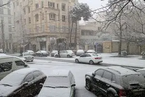 جبهه سرمایی وارد کشور شد/ باش برف یکشنبه ۱۳ و دوشنبه ۱۴ مهر در این شهرها
