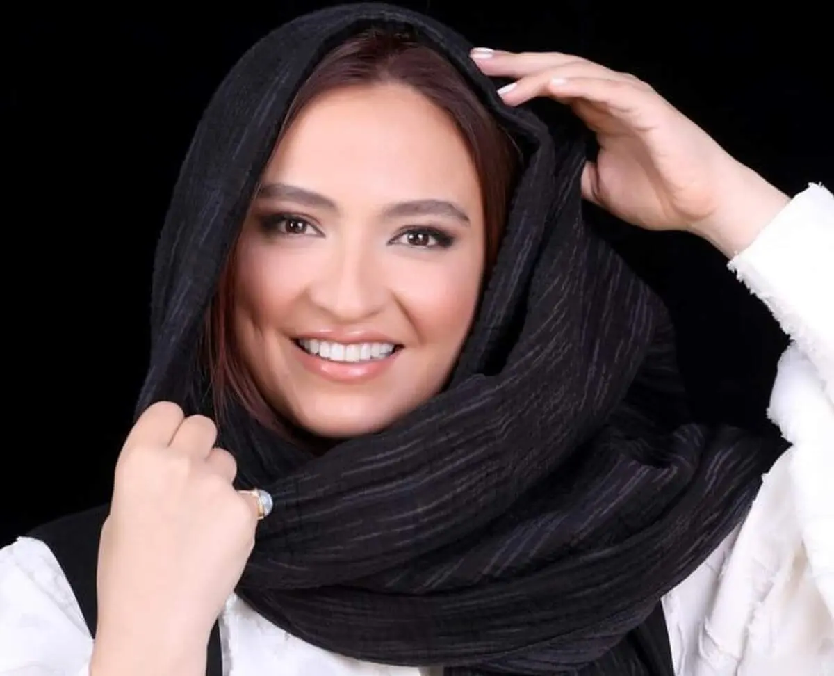  گلاره عباسی به همراه پدر و مادرش/ عکس