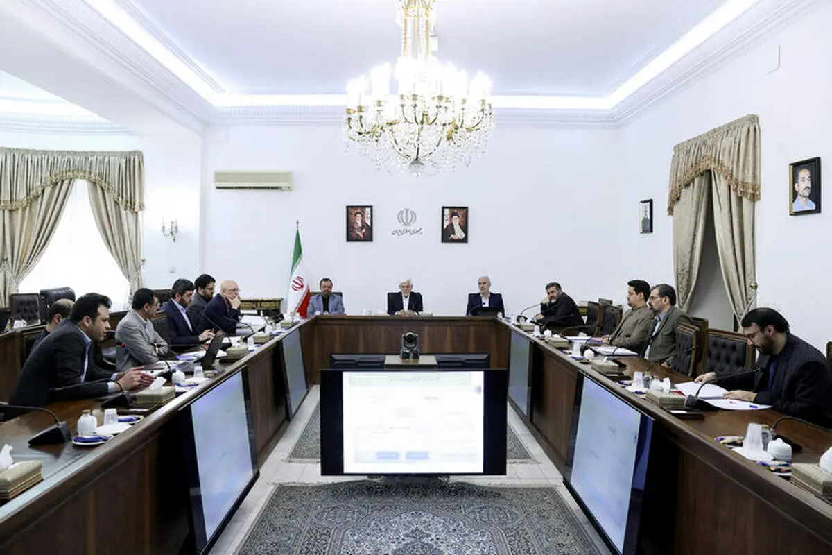 باید سهم جوانان و زنان را در حکمرانی بدهیم