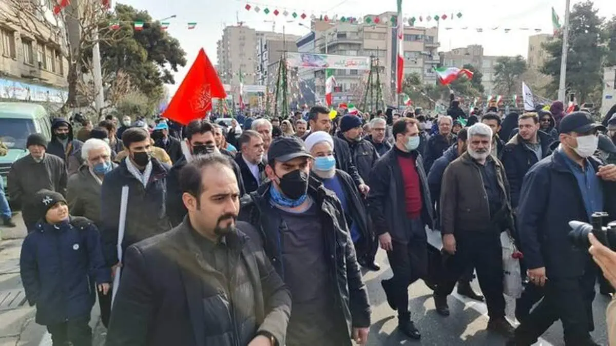 روحانی: نگذاریم اقلیتی قدرت ‌طلب اکثریت را کنار بزنند که آن روز پایان انقلاب خواهد بود/ انقلاب به هیچ گروه و جناحی تعلق ندارد