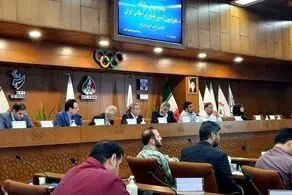 دبیر پولاگر را تحویل نگرفت، اعضای مجمع معاون وزیر را به باد انتقاد گرفتند