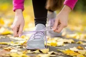 زندگی عجیب زنی با پاهای وارونه+ عکس