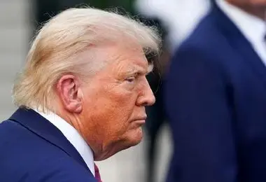 ترامپ این بار شمشیر را برای اسپانیا از رو بست 