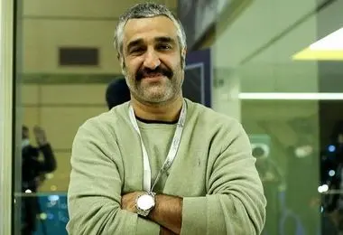 سراسیمگی عجیب پژمان جمشیدی در فرودگاه کانادا!/ ببینید