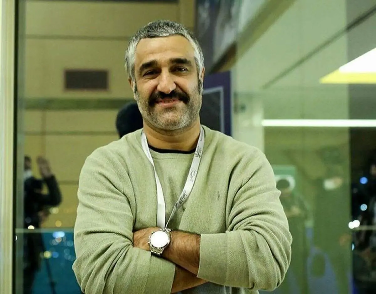 سراسیمگی عجیب پژمان جمشیدی در فرودگاه کانادا!/ ببینید