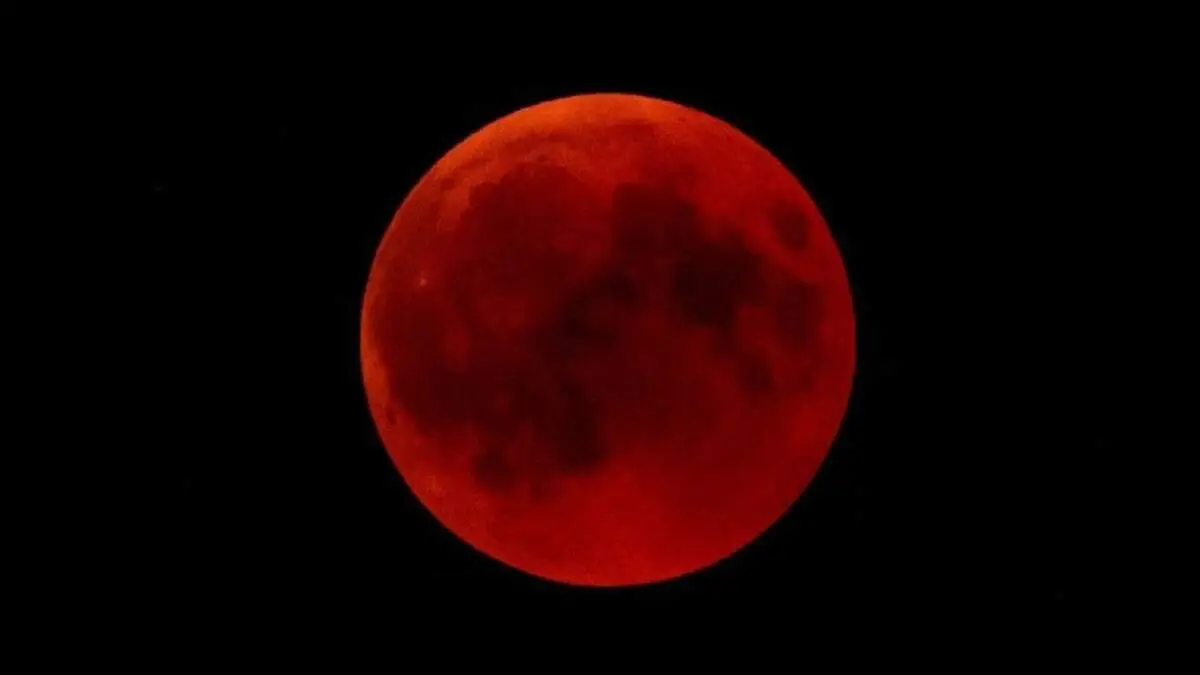 امشب ساعت ۲۱:۴۱ بهترین زمان مشاهده ماه گرفتگی است