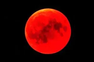 امشب ساعت ۲۱:۴۱ بهترین زمان مشاهده ماه گرفتگی است
