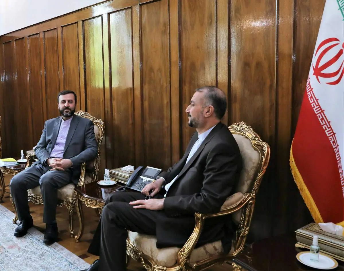 غریب آبادی به دیدار امیرعبداللهیان رفت
