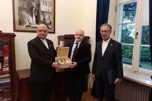 دیدار دستیار وزیر و مدیرکل شرق اروپا و مدیترانه وزارت امور خارجه با رئیس کمیسیون امور خارجه مجلس نمایندگان لهستان 