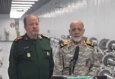 بازدید رئیس ستاد کل نیروهای مسلح و سرپرست وزارت دفاع از سایت زیرزمینی تولید موشک صنایع دفاع + عکس 