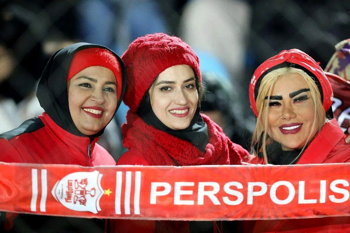  خطر تعلیق فوتبال ایران به خاطر بانوان!