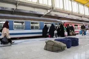 آغاز فروش بلیت قطارهای اسفند از سه‌شنبه