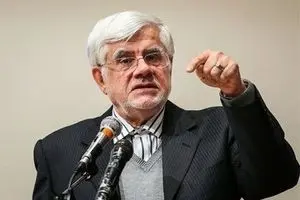 مجلس میکروفون محمدرضا عارف را قطع کرد 