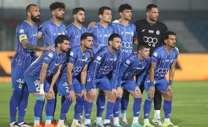 حمله هواداران استقلال به فدراسیون