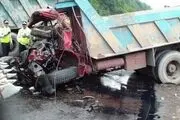 واژگونی هولناک کامیون در میدان هفت تیر تهران