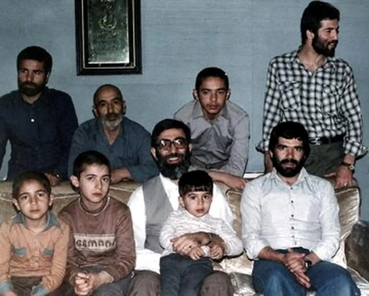 بزرگترین و کوچک‌ترین فرزند رهبر شهید انقلاب چه کسانی هست؟