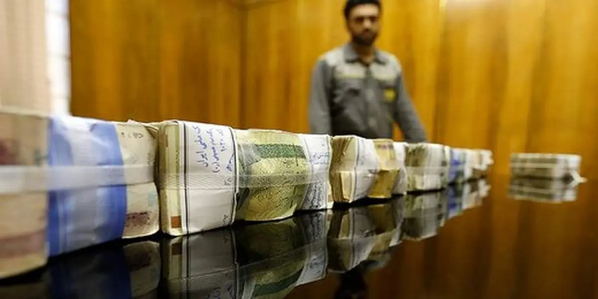 ابربدهکاران بازهم ناشناس می مانند؟ / رئیس کل بانک مرکز: آمار وامهای کلان به زودی منتشر میشود