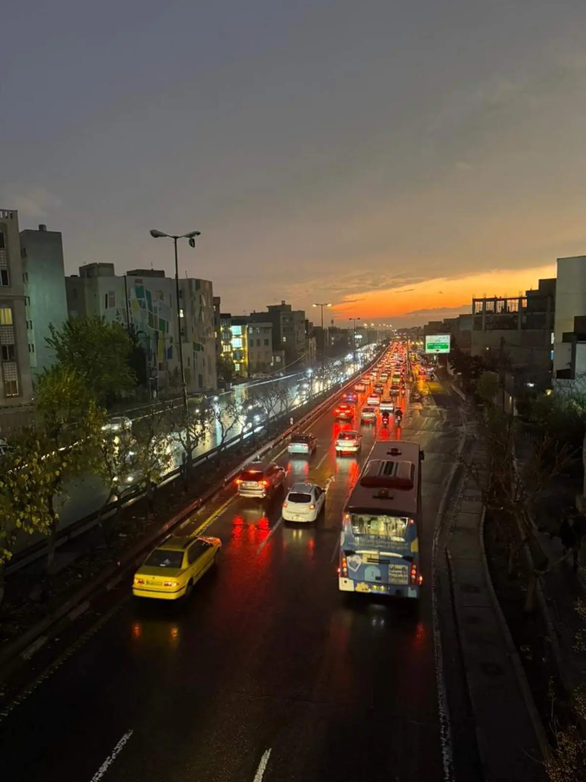  پرواز هلی کوپتر روسی در آسمان تهران/ فیلم