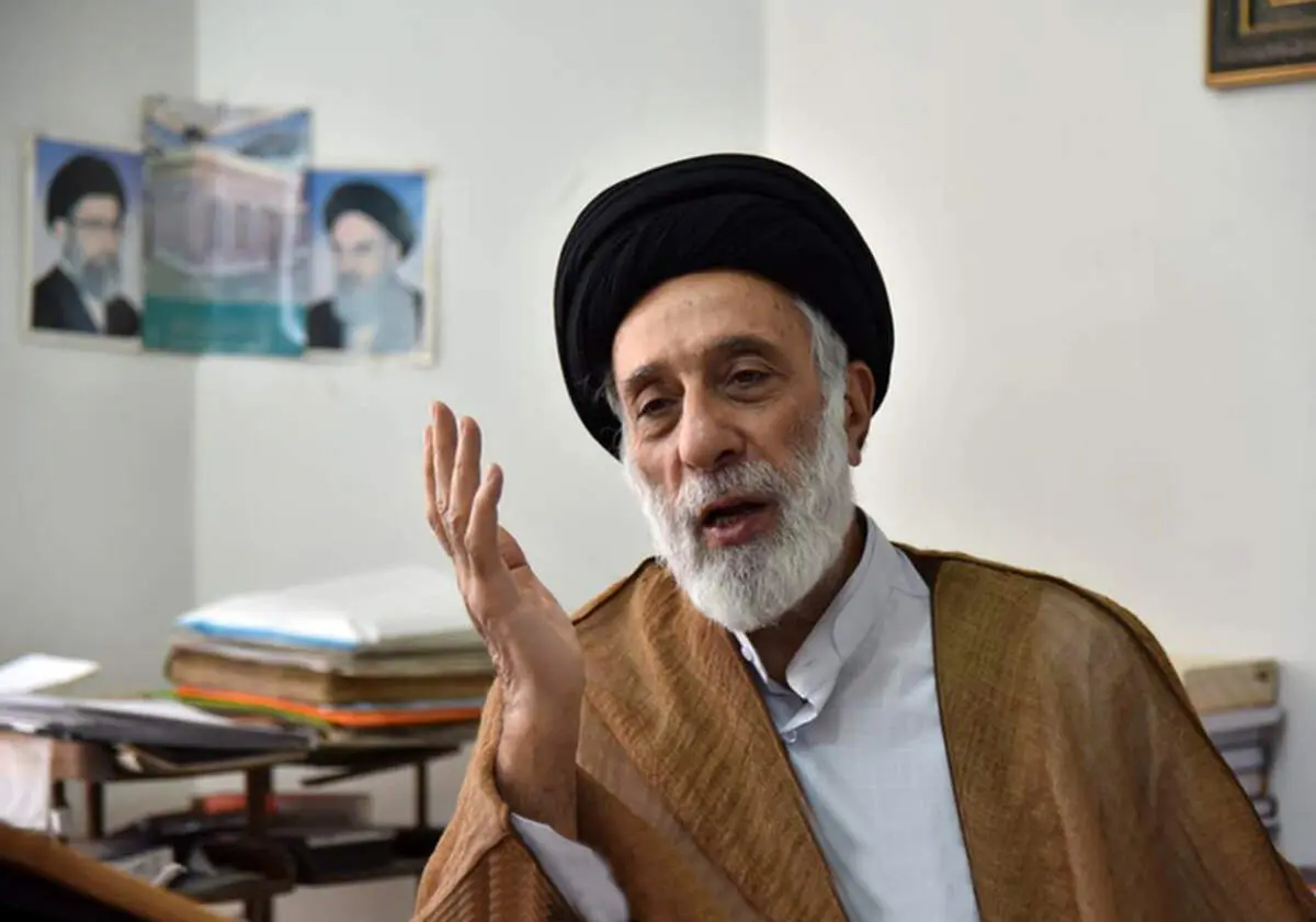 واکنش تند هادی خامنه‌ای: باید به برخی گفت مگر الگوی شما رژیم شاه و غرب است؟