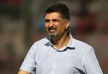 مجتبی حسینی سکوتش را شکست