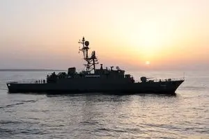 دعوت مردم به مراسم وداع با ۸۴ قهرمان شهید ناوشکن دنا