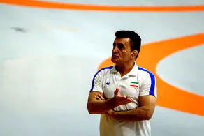 درگیری در مسابقات کشتی فرنگی/اعتراض آقای خاص به مربیان/افتتاحیه به تعویق افتاد