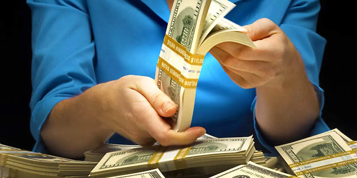 دستور رئیسی به بانک مرکزی / دلار می‌ریزد؟