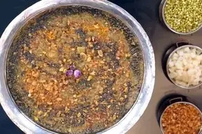 طرز تهیه آش کلم قمری مخصوص این  روزهای سرد
