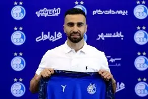 مهاجم استقلال در آستانه قرمزپوش شدن