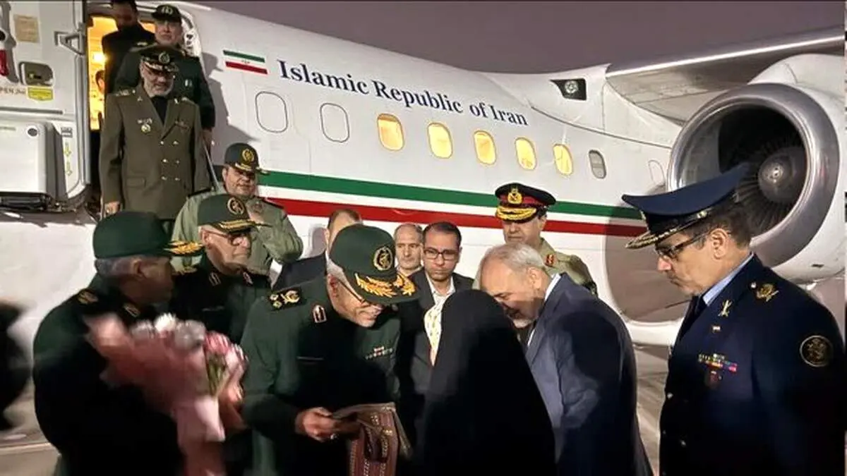 سرلشکر باقری وارد پاکستان شد