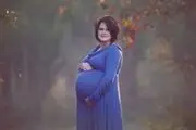 نوه در شکم مادر بزرگ حامله!+ عکس