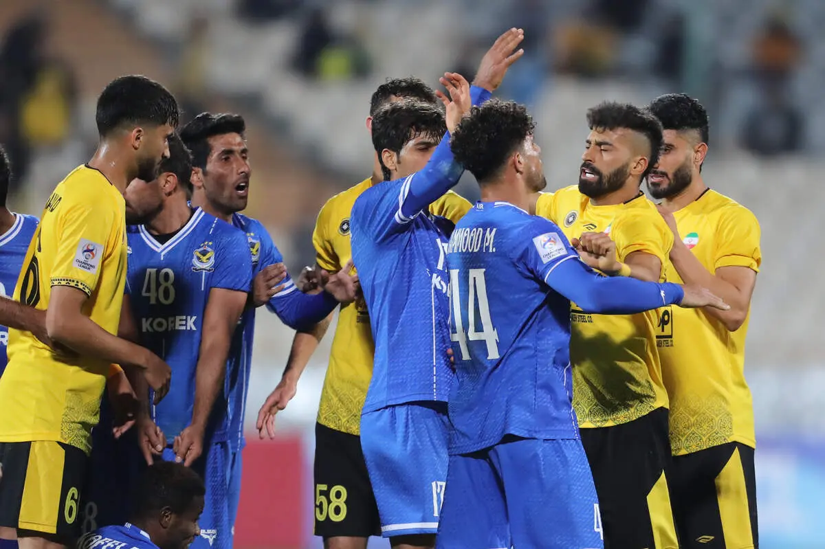 پوستر جنجالی باشگاه سپاهان را ببینید