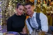 جورجینا با لباس عروس ماهی و تور سفید دنباله دار/ ببینید
