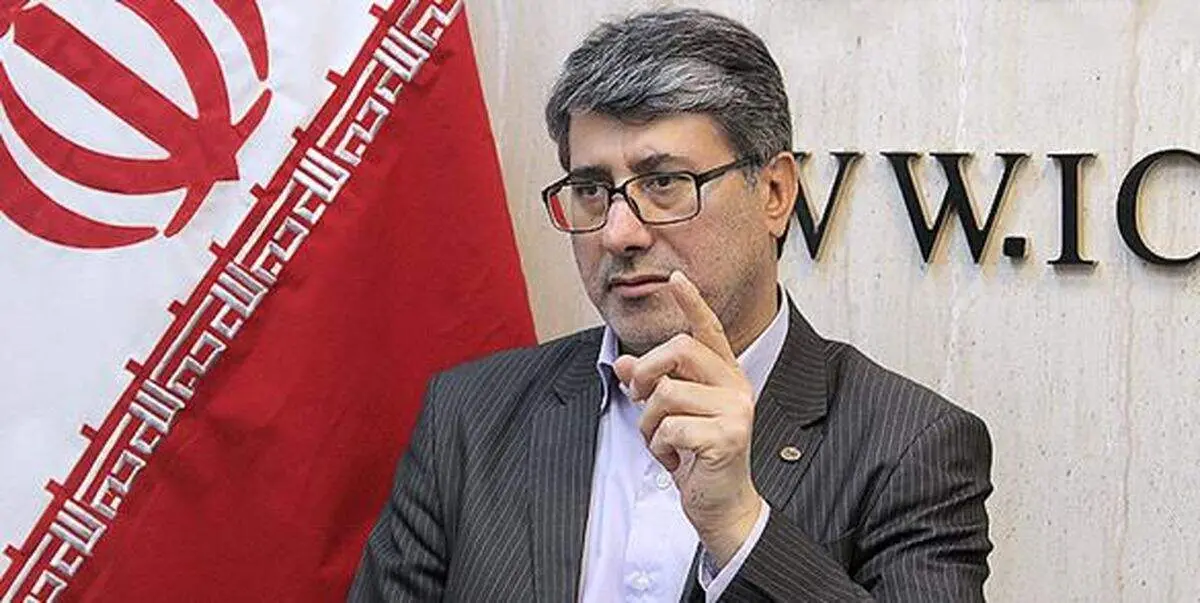 مگر می شود فردی را مستقیماً از مدیریت یک مدرسه به مدیریت استان انتخاب کرد