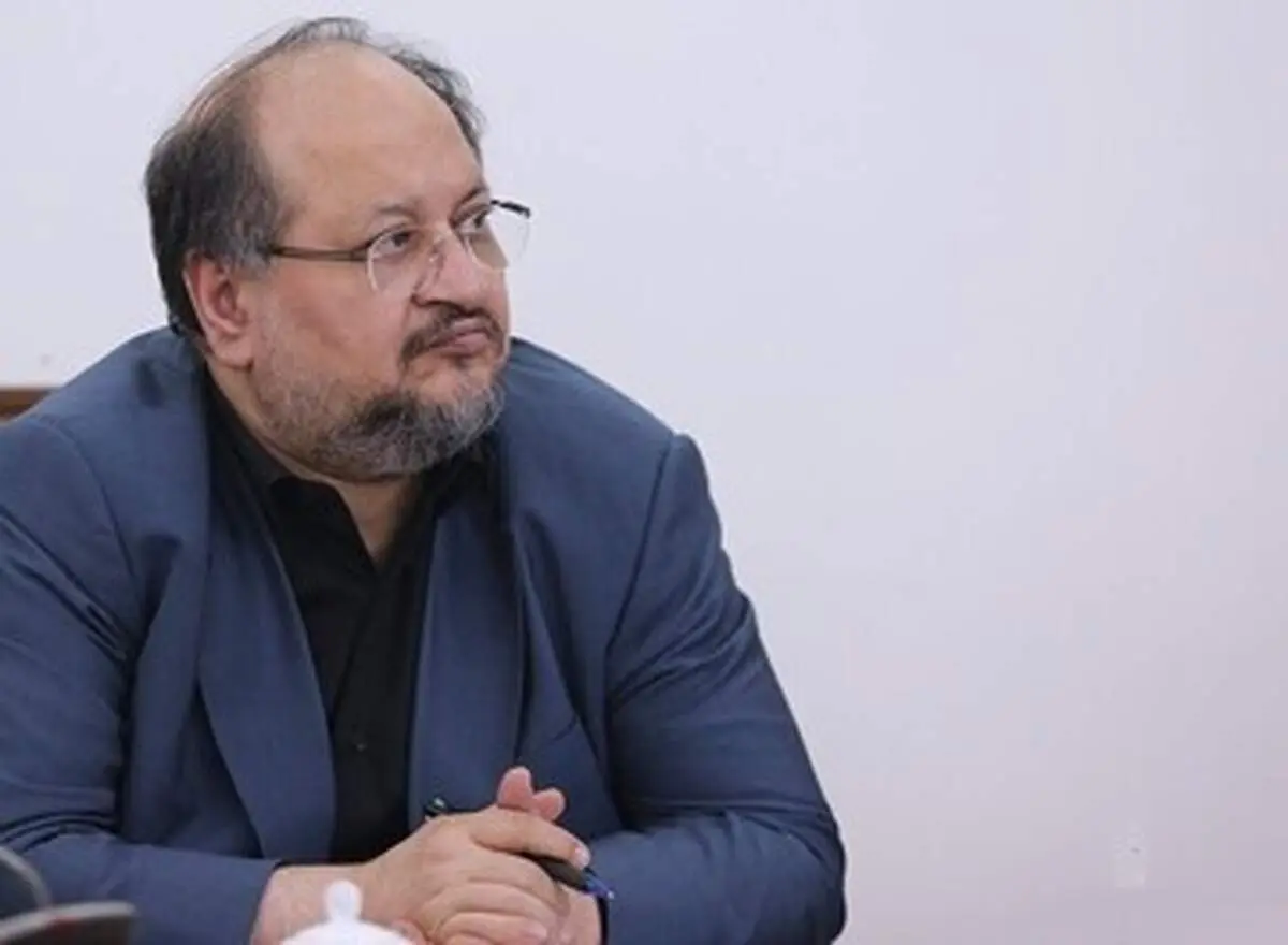 محمد شریعتمداری عزادار شد 