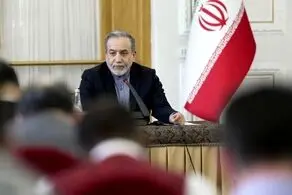 عراقچی: ایران در حال دفاع مشروع در برابر تهاجم آمریکایی-اسرائیلی است