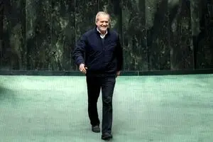 پزشکیان: دولت و مجلس برنامه‌ای مشترک برای بهبود معیشت مردم در سال جاری و آینده دنبال می‌کنند