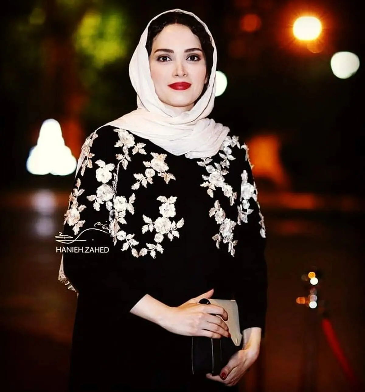 استایل جدید بهنوش طباطبایی با موی کوتاه/ عکس

