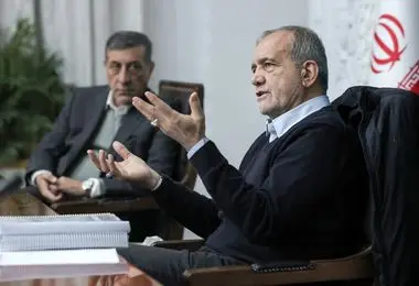 طی ۱۲ روز، نزدیک به ۷۴ هزار میلیارد تومان خرید توسط مردم انجام شده است/ هیچ توجیهی ندارد که ارز با نرخ‌های غیرواقعی در اختیار گروهی خاص قرار گیرد