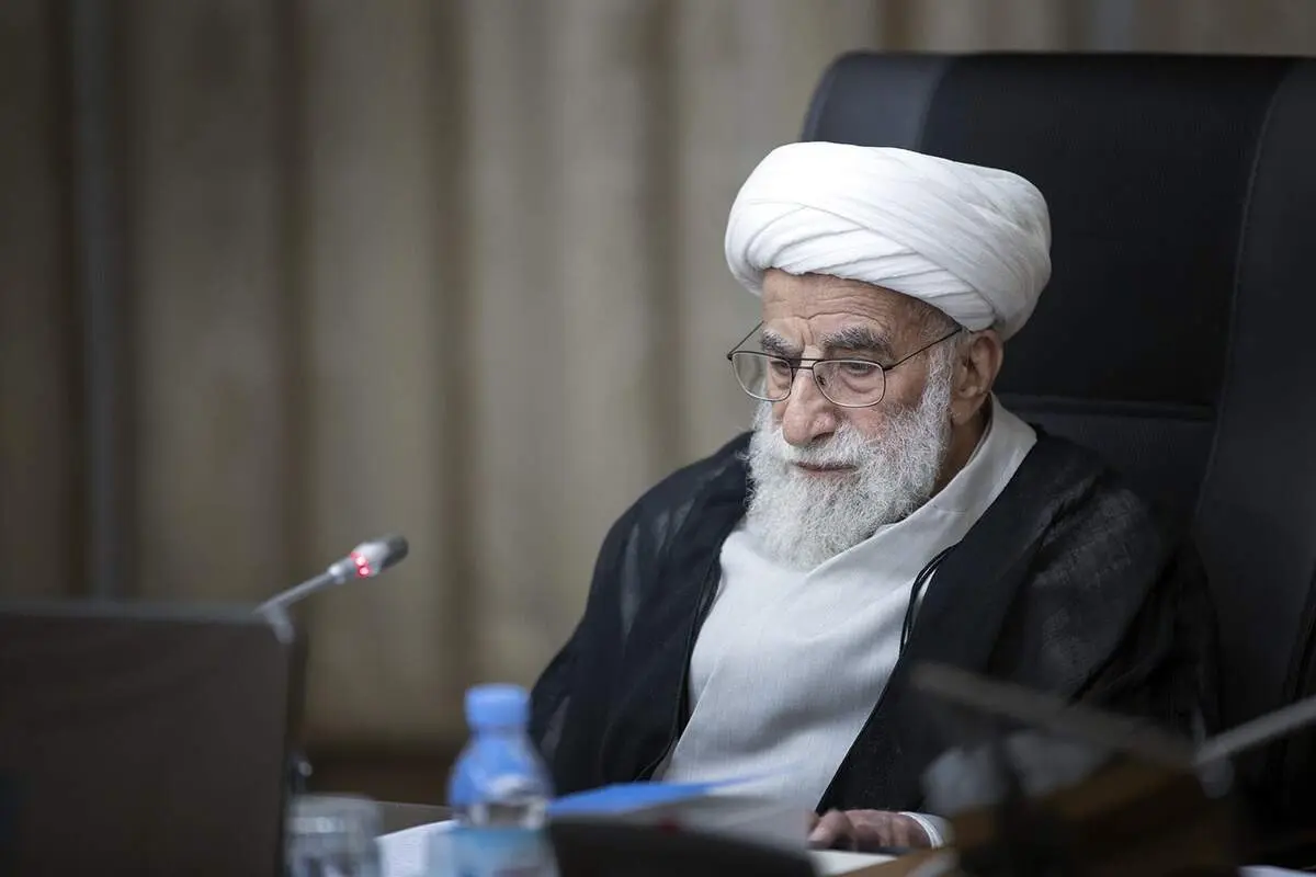 عکس های جدید از چهره آیت‌الله جنتی در ۹۷سالگی