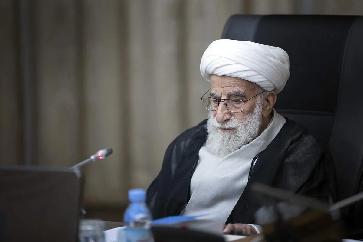 عکس های جدید از چهره آیت‌الله جنتی در ۹۷سالگی