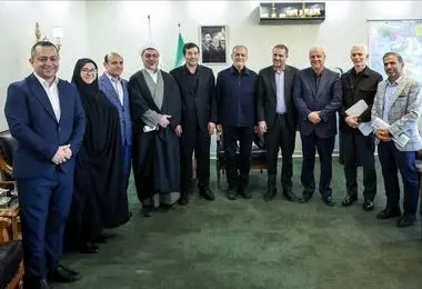 پزشکیان: ترامپ چه‌کاره دنیاست که ایران را از حقوق قانونی محروم کند؟