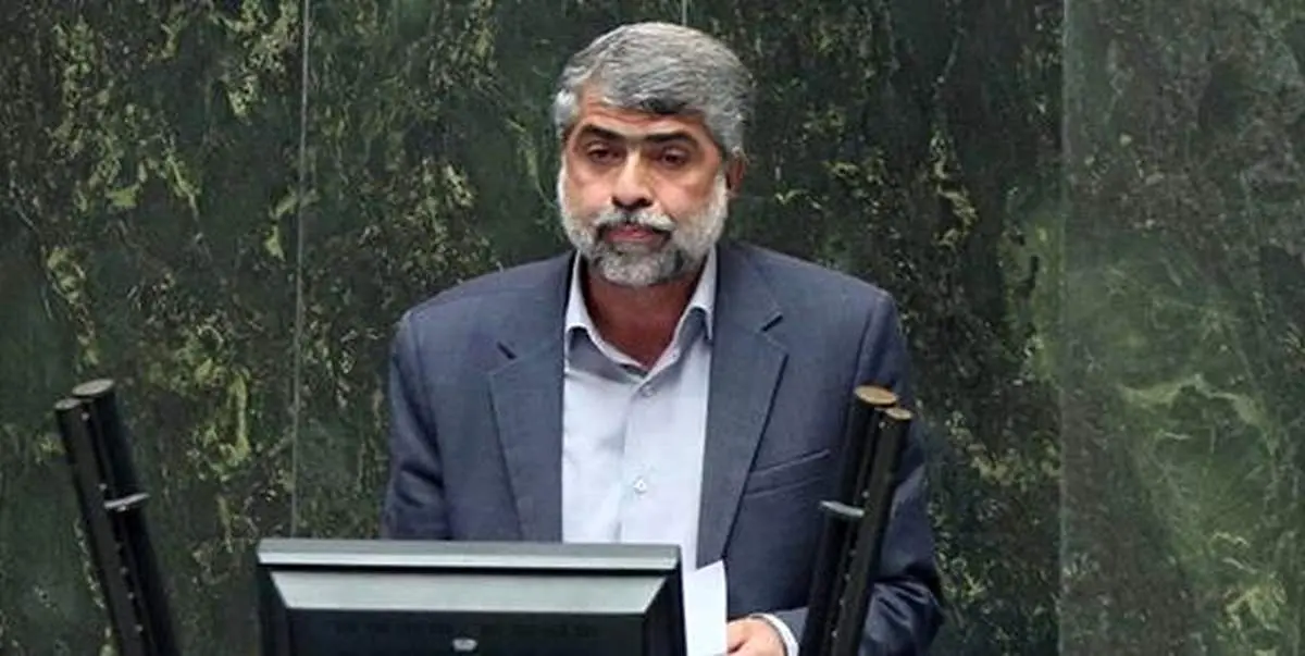 پلها و راههای ارتباطی و زیرساختها در فومن از بین رفت