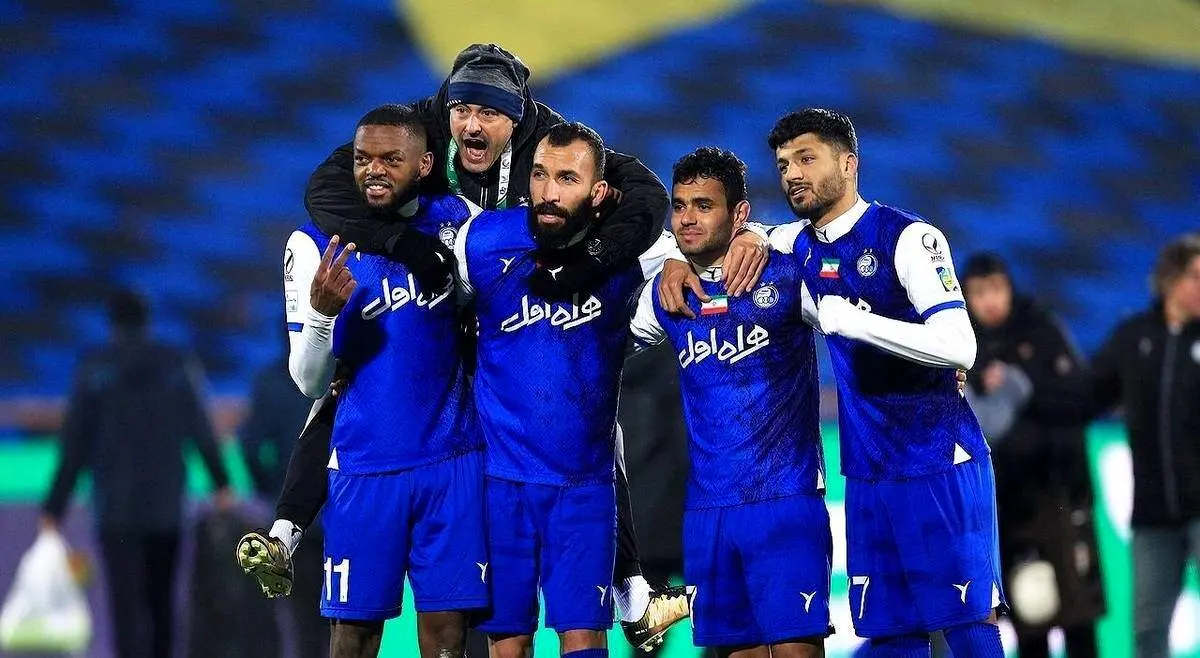 استقلال بالاترین شانس قهرمانی را دارد