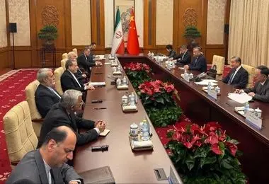 عراقچی با وزیر خارجه چین دیدار کرد 