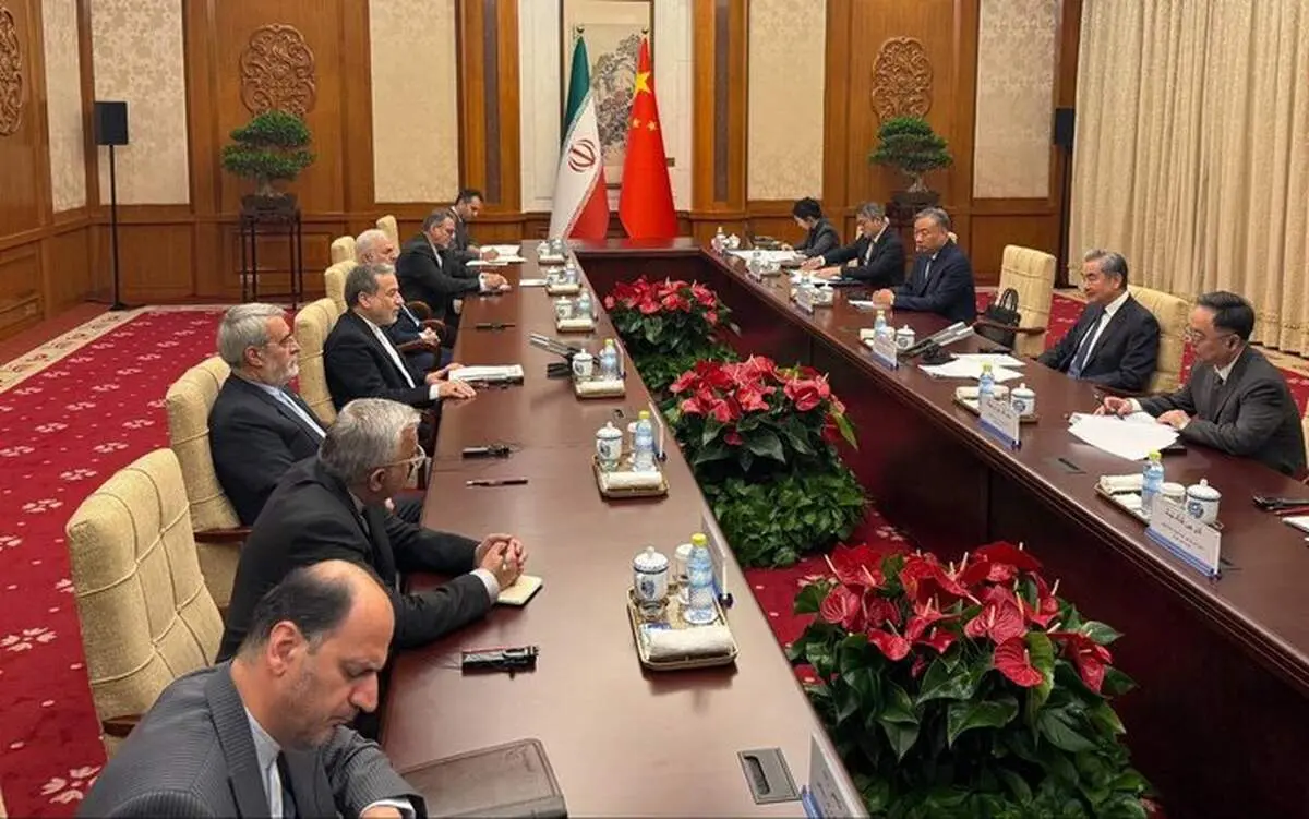 عراقچی با وزیر خارجه چین دیدار کرد 