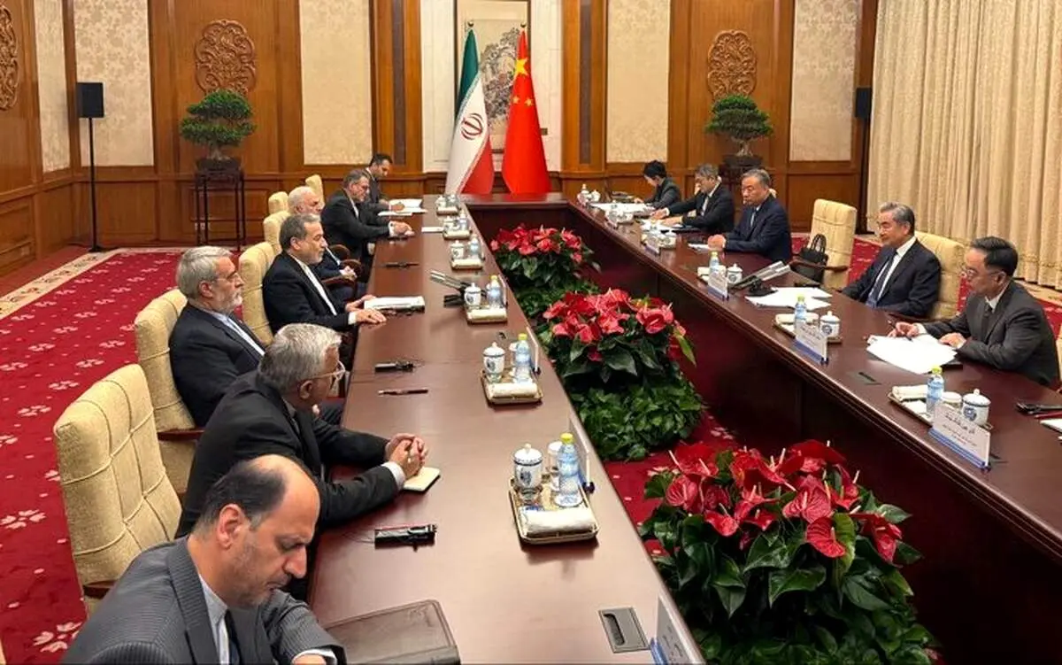 عراقچی با وزیر خارجه چین دیدار کرد 