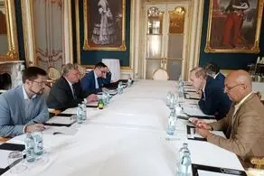 عکسی که نماینده روسیه از مذاکرات منتشر کرد