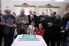 دورهمی اهالی رسانه وسیاست در دومین سال تاسیس منیبان